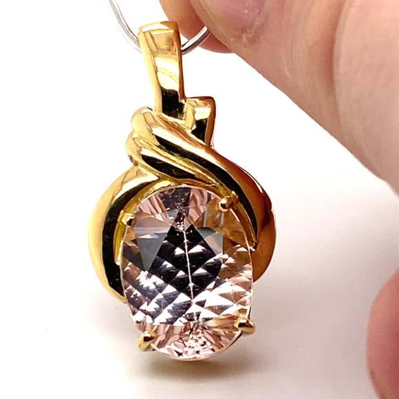Morganite 7.55ct Solid 18K Yellow Gold Pendant - Picture 1 of 7